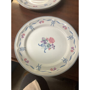 NEWCOR "BLUE RIBBON" DINNER PLATES ~ BY VICTORIA ~ #6026